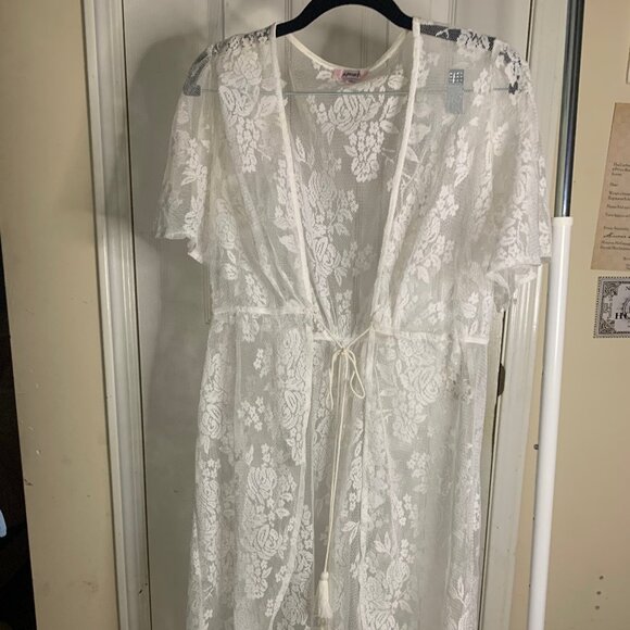 Forever 21 White Lace Duster / Kaftan | Sheer Floral Layering Piece | Boho Dream - Picture 1 of 4